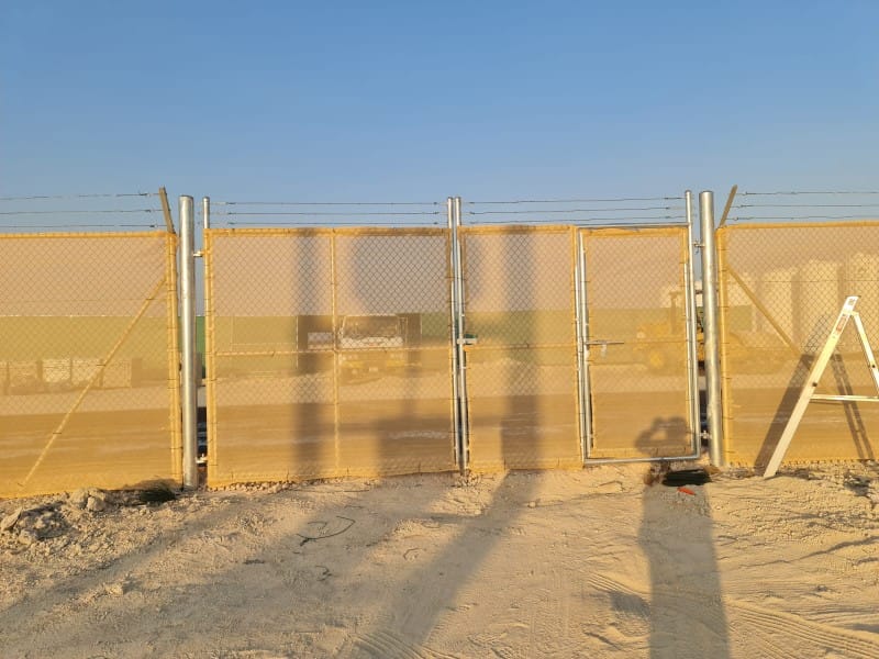 بوابة سياج بساتر